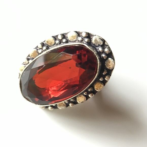 Stamped 925 faux garnet ring, bold and beautiful cocktail ring, size 8 - Picture 9 of 14